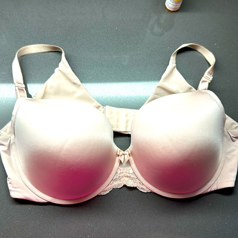 Torrid Back Smoothing Push Up Bra Size: 42d - image 1